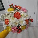 Ramo de Rosas con la técnica en Espiral. Un projet de Décoration, DIY, Art floral et végétal, Design d'intérieur, Pa , et sagisme de Yenny Jaspe - 16.04.2025