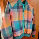 Mi primera Bomber. Fashion Design, Patternmaking, Dressmaking, and Sewing project by Yurena Cabrera Sánchez - 04.20.2025