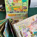 Creando sobre objetos con técnicas mixtas. Un projet de Design graphique , et Album illustré de Uranga Let - 05.05.2025