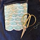 Meditating and mending. Un proyecto de DIY, Bordado, Tejido, Diseño textil, Upc y cling de zoewinvienna - 23.05.2025