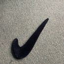 alfombra nike . Arts, Crafts, Decoration, DIY, Fiber Arts, and Textile Design project by fernandajavieraav - 05.26.2025