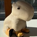 Diseño de personajes: Carpincho con botas amarillas. Un proyecto de Cerámica, Diseño de personajes, Bellas Artes y Escultura de Ana Tuyama - 14.06.2025
