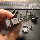 Dispensador de pegamento para carpintería. 3D, 3D Design, Product Design, 3D Modeling & Industrial Design project by Mariano Tenaglia - 06.21.2025