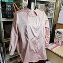 Camicia in stile uomo per donna curvy. Un projet de Couture, St, lisme , et DIY de Elena Albarello - 05.07.2025