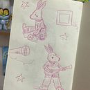 Mi proyecto. Un progetto di Character design, Illustrazione infantile, Disegno con matite colorate, Disegno e Disegno a matita di Ana Maria Nieto Rodriguez - 17.07.2025