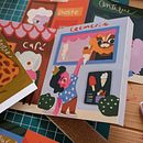 Ulica sklepowa (Leporello). Projekt z dziedziny R, sunek c, frow, Ilustracje dla dzieci, Liternictwo c, frowe, Stemple, Książka obrazkowa, Ilustracja c i frowa użytkownika Anne-Sophie Tougas - 25.07.2025