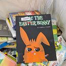 Zac the (not) Easter Bunny. Un proyecto de Dibujo, Diseño editorial, Ilustración tradicional, Ilustración infantil, Stor, board, Narrativa y Álbum ilustrado						 de Gabriela Madero - 01.08.2025