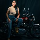 Desbloqueando la Esencia. Un proyecto de Fotografía, Fotografía de estudio, Fotografía de moda y Fotografía de retrato de Rainiel Estevez - 05.08.2025