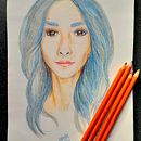 Portrait with coloured pencils  Ein Projekt aus dem Bereich Zeichnen mit Buntstiften, Zeichnung, Porträtzeichnung und Sketchbook von Sandra - 11.09.2025