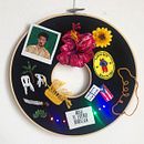 DTMF Bad Bunny . Projekt z dziedziny Craft,  Haft, Wzornictwo tekst, liów, Kreat, wność i  Tkactwo użytkownika chiara_gasparetto - 18.09.2025