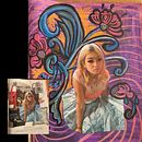 Altered fashion magazine with acrylic markers. Un proyecto de Ilustración tradicional, Dibujo, Bellas Artes, Pintura, Stor, telling, Creatividad, Instagram y Collage de Charito Guillermo - 21.09.2025
