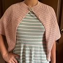 Chal rosa. Crochê, Design de moda, DIY, Tecido, e Design têxtil projeto de Walter Andrade Mendoza - 23.09.2025