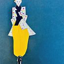 Pop Nipon proyecto final de la clase de técnicas creativas para ilustración de moda. Een project van Collage y Traditionele illustratie van Paola Fernandez - 28.09.2025