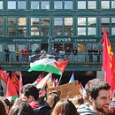 "Cinquemila persone!" - Sciopero generale per la Palestina a Perugia, 3 ottobre 2025. Un progetto di Fotografia, Postproduzione fotografica, Fotografia all'aperto e Fotografia documentaria di Flavio Barbaro - 07.10.2025