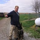 don't Panic were here with 20 yrs expereince to help with your dog. Un progetto di Comunicazione, Consulenza creativa, Stor e telling di Robb Kilpatrick - 11.10.2025