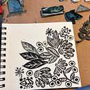 Abschlussprojekt zu Skizzenbuch mit handgemachten Stempeln. Traditional illustration, Pattern Design, Printing, Sketchbook, and Engraving project by Susanne Taudte - 10.14.2025