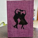 Tiempos de Cueca Chilena. Een project van Craft,  Boekbinding, DIY, Traditionele illustratie y Sketchbook van jasminmalhue - 15.10.2025