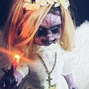 Araziel. Muñeca Customizada. Een project van Craft,  Beeldende kunst y Speelgoedontwerp van César Garrido Limones - 12.11.2025