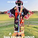 Diana Rikasari x Vam Vam. Un proyecto de Artesanía, Diseño y Diseño de moda de Diana Rikasari - 17.11.2025