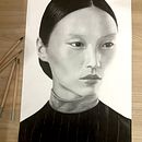 Portrait réaliste au crayon graphite Ein Projekt aus dem Bereich Zeichnung, Bleistiftzeichnung, Traditionelle Illustration, Porträtzeichnung, Realistische Zeichnung, Artistische Zeichnung und Skizzenentwurf von Corine - 18.11.2025