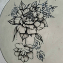 Floral Shoulder Piece. Desenho de tatuagens, Ilustração tradicional e Ilustração botânica projeto de Ana Catarina Soares - 08.01.2026