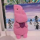 fue un proceso interesante , ya que no imaginaba que con esta tecnica en 2D se pueden crear cosas increibles y darle personalidad a tus trabajos de una manera especial y diferente , realmente disfrute mucho este curso ♥. Accessor, Design, Arts, Crafts, Crochet, Fiber Arts, and Textile Design project by Allison Galindo - 01.14.2026