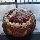 Volcán de Tres Leches. Un proyecto de Repostería de Valerie Vargas Bustos - 01.02.2026