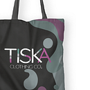 Tiska clothing, Co. - CLOTHING BRAND. Un projet de Création de logos, Br, ing et identité, Stratégie de marque, T, pographie, Impression textile, Sérigraphie, Design graphique , et Design textile de Wander Smith Parada Gollo - 20.02.2026