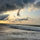 Golden Magic Hour. Un progetto di Fotografia con smartphone, Instagram, Fotografia per Instagram, Fotografia lifest e le di Ade "Emmy Williams" Ibikunle - 10.03.2026