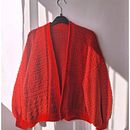 Cárdigan estilo romántico a crochet. Crochê, DIY, Design de moda, Tecido, e Design têxtil projeto de Keli - 06.04.2026