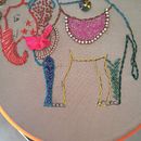 Elefante bordado  Ein Projekt aus dem Bereich Stickerei, Modedesign und Textildesign von Maysa Gouveia de Lima - 03.05.2026
