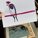 Linocut Birds. Un projet de Illustration traditionnelle, Artisanat, Beaux Arts, Illustration jeunesse , et Estampe de Katja - 28.06.2026
