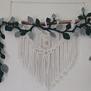 Australian inspired botanical hanging Ein Projekt aus dem Bereich Handwerk, Innenarchitektur, Weben, Makramee und Textildesign von Jenny Mace - 01.08.2026