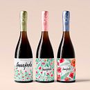 Amapola — Wine Brand Identity. Un progetto di Design, Illustrazione tradizionale, Graphic design e Disegno di Emmanuel Fernández Melón - 03.08.2026