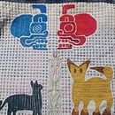 Mi chamarra feliz  . Broderie, Arte din fibre, DIY, Upcycling și Design textil de Nelly Lucas - 08.24.2026