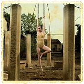 FREAK SHOW. Photograph project by yago van der wel - 02.03.2010