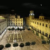 PLAZA DEL AYUNTAMIENTO DE ALICANTE. Design, 3D, and Photograph project by Andres Romero - 02.01.2011