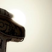 Señal de Carretera. Design, Traditional illustration, 3D, and Photograph project by Hector Serrano - 04.29.2011