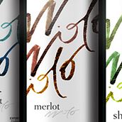 Calligraphic Wine Label. Un proyecto de Diseño de Ronaldo da Cruz - 06.07.2011