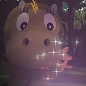 HIPPO. Design, Motion Graphics, and Traditional illustration project by Gerardo Borges - 01.20.2012