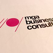 Mga Business (Rediseño). Un projet de Design  de Denis Zacaryas - 22.05.2012