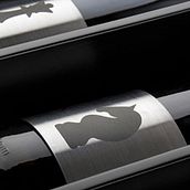 Cuatro Almas | Wine Packaging | Steel. Un progetto di Pubblicità, Design, Fotografia, Illustrazione tradizionale, Br, ing, Br, identit, Direzione artistica, Product design e Packaging di Sergio Daniel García - 13.07.2012