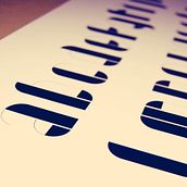 stencil.type. Un proyecto de Diseño de cristian jr - 24.12.2012