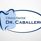 Clínica Dental Dr. Caballero. Een project van  Reclame, Fotografie y  Ontwerp van Cristina Zabalgo - 14.04.2013