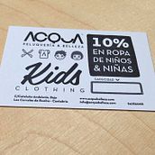 Tarjeta de descuento en ropa de niños para ACQUA | Peluquería & Belleza. Design project by María Caballer - 11.13.2013