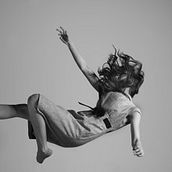 FALLING. Advertising, and Photograph project by MIGUEL CANO - 12.17.2013