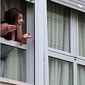 Corto documental "Meeting at the building". Un progetto di Cinema, video e TV di 15-L. Films - 08.12.2012