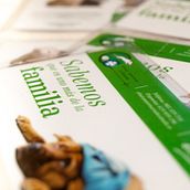 Diseño gráfico: Tarjetas de fidelización para clínica veterinaria La Calzada. Design, Traditional illustration, Advertising, and Photograph project by Jorge del Barrio López - 01.23.2014