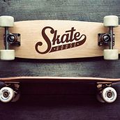 Tienda SkateHouse. Br, ing, Identit, and Graphic Design project by Ferruge Art - 03.19.2014