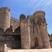 Fotos Castillo de Belmonte. Architecture, and Photograph project by vitodesarts - 05.16.2014